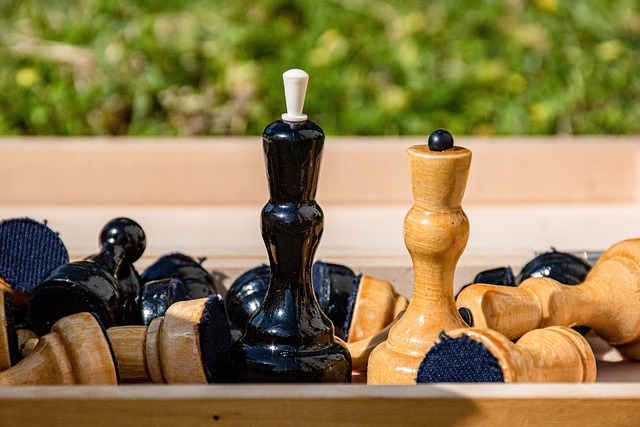 更是在今夏 更是在今夏